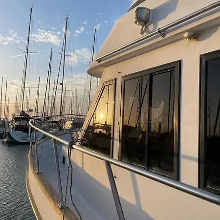 Bateau Atypique Yacht La Rochelle Båthotell *