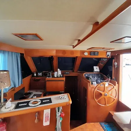 Bateau Atypique Yacht La Rochelle Båthotell La Rochelle (Charente-Maritime)