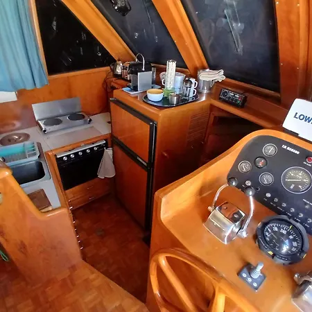 Bateau Atypique Yacht La Rochelle La Rochelle (Charente-Maritime)